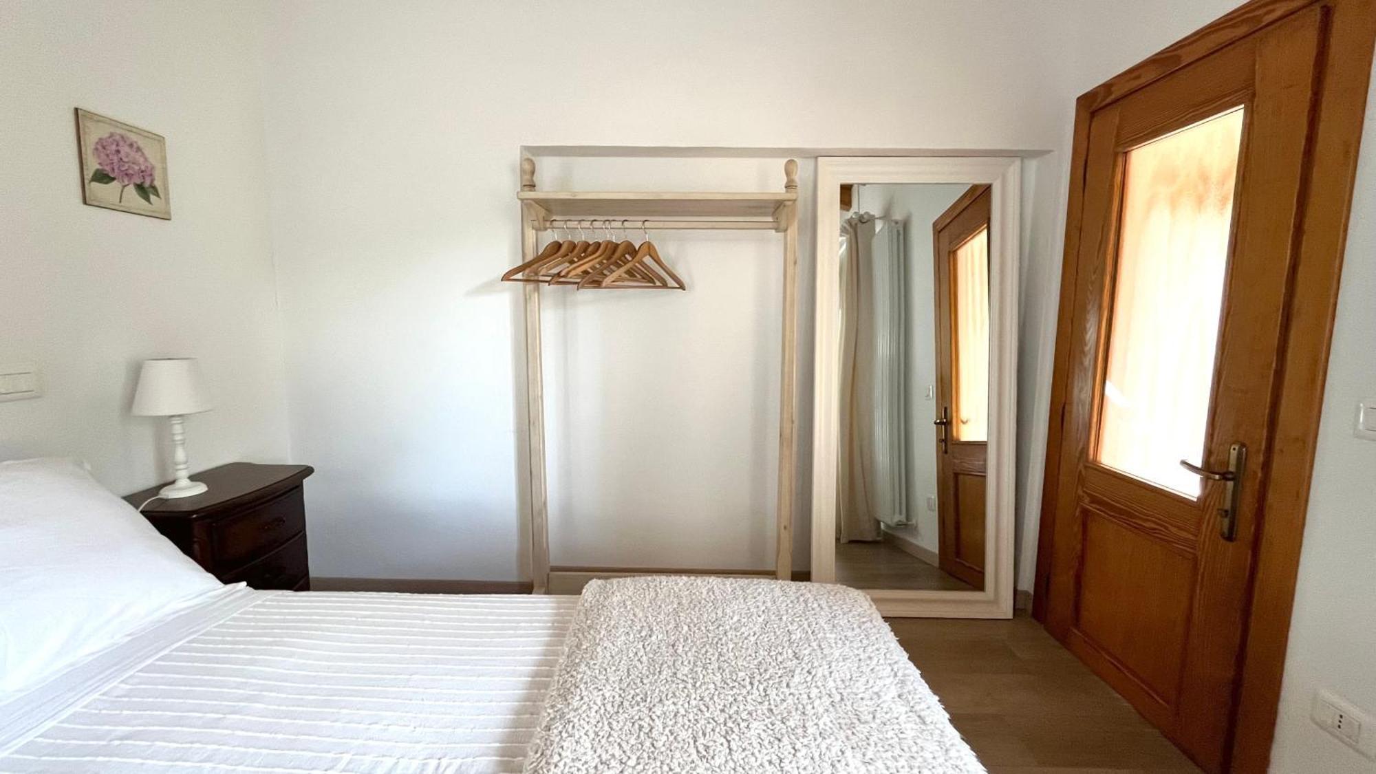 Apartament Acero Rosso Fontane  Zewnętrze zdjęcie