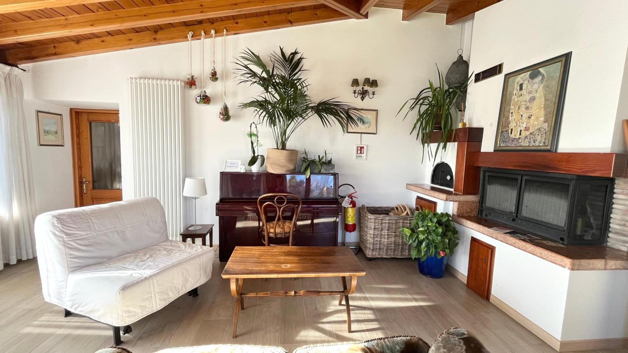 Apartament Acero Rosso Fontane  Zewnętrze zdjęcie